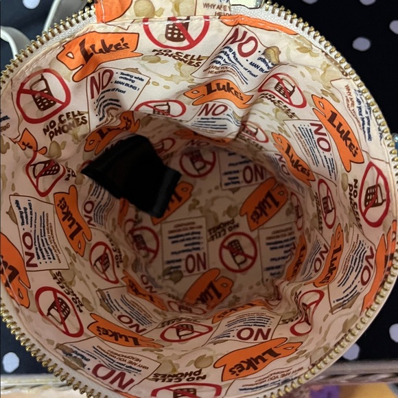 Gilmore Girls Luke's Diner To-Go Coffee Cup Figural Crossbody Bag - Picture 7 of 16